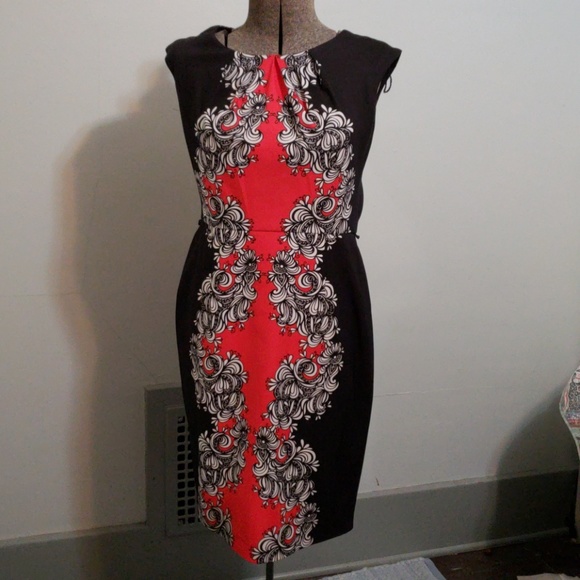London Times Dresses & Skirts - London Times Motif Pencil Dress
